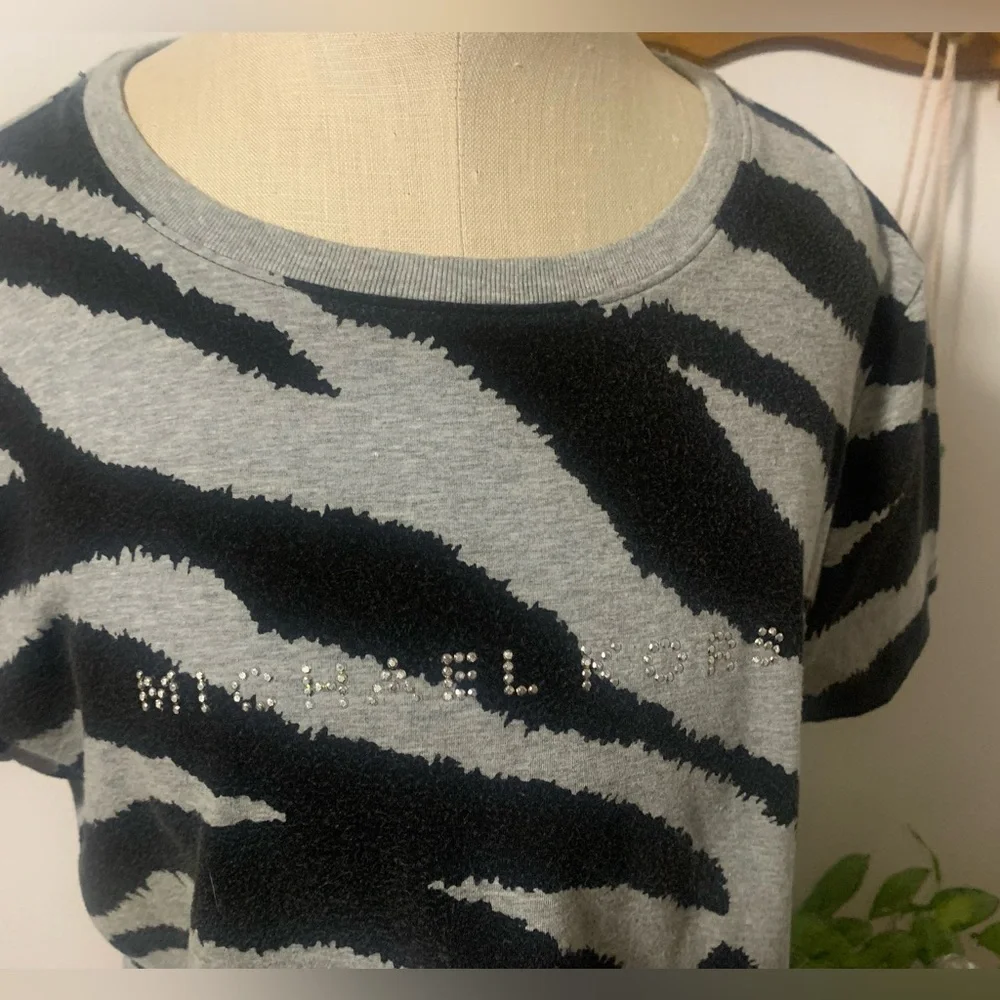 Michael Kors Black and Grey Zebra Studded Logo Short Sleeve T Shirt XL - Picture 8 of 14